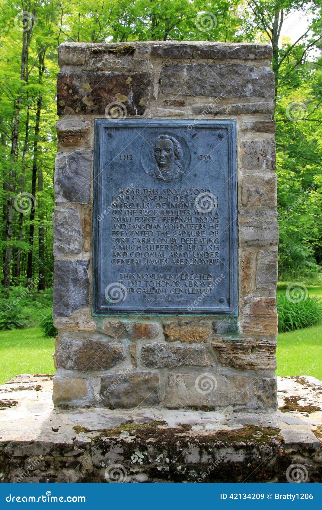 Old Stone Monument Erected To Honor those Who Fought at Fort Carillon,New  York,2014 Editorial Stock Image - Image of british, fought: 42134209