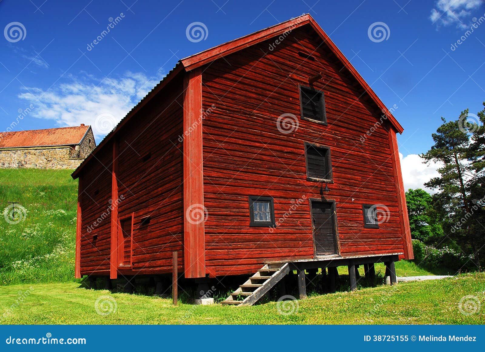 Old Style Barn Royalty Free Stock Photo - Image: 38725155