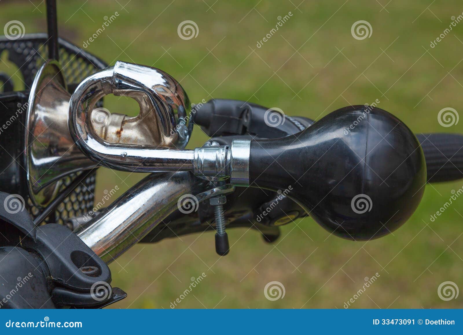 Old style bicycle horn stock image. Image of alarm, metal 33473091