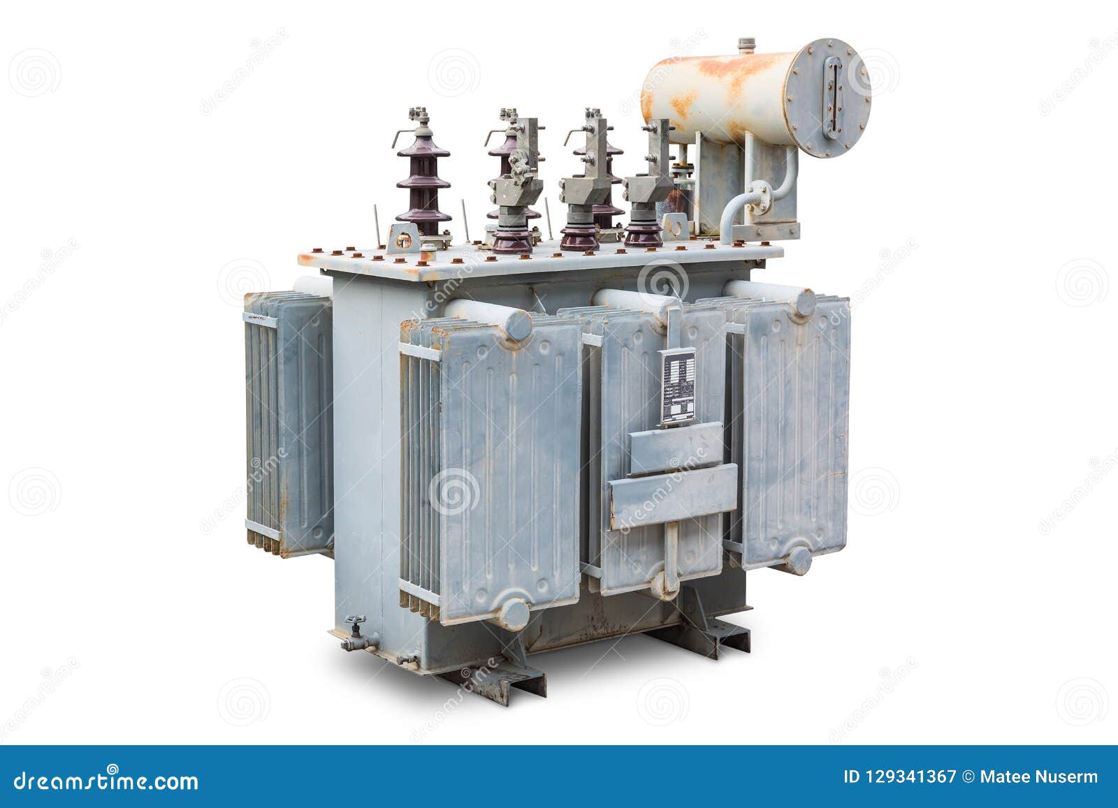 Пол трансформатора. Трансформатор 630. Радиатор трансформатора. Oil conservator Transformer. Трансформатор-трансформер Nomafa.