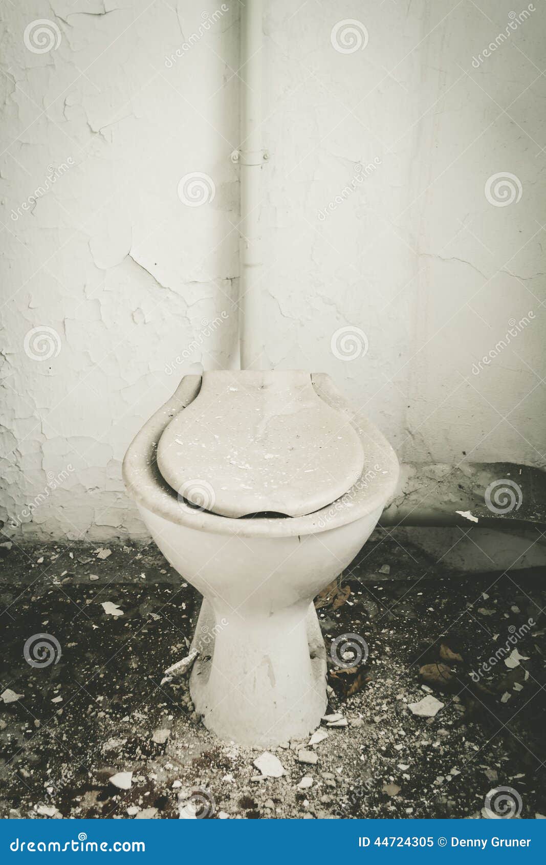 Old toilet stock image. Image of dust, wall, room, retro 44724305