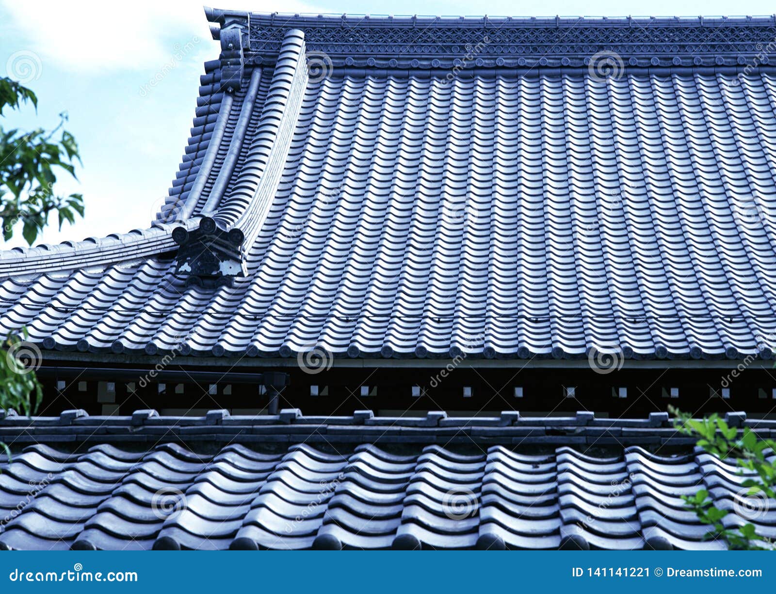 Traditional Japanese Temple Roof Tiles - HooDoo Wallpaper