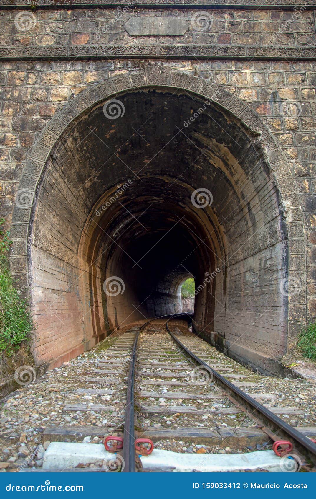 the old tunnel of the railway at the teatinos paramo