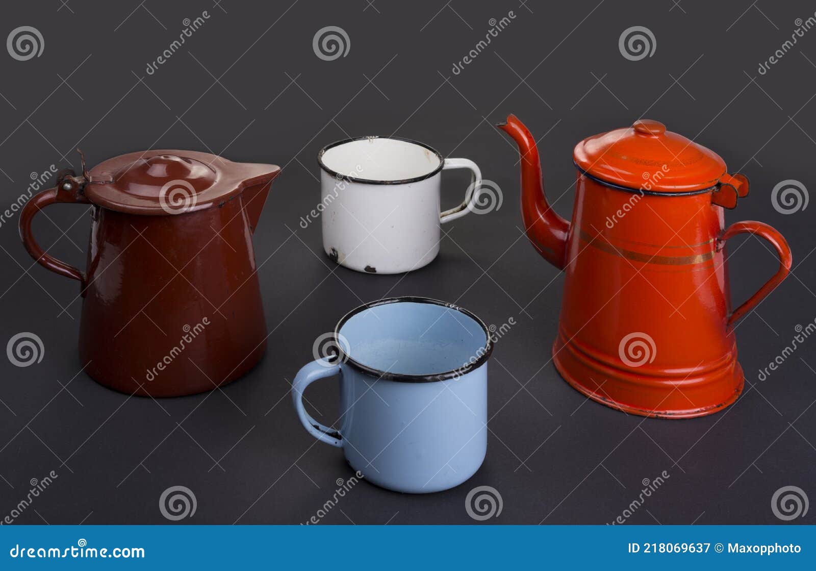 Old Vintage Enamel Teapot and Cup Stock Image Image of decoration, drink 218069637