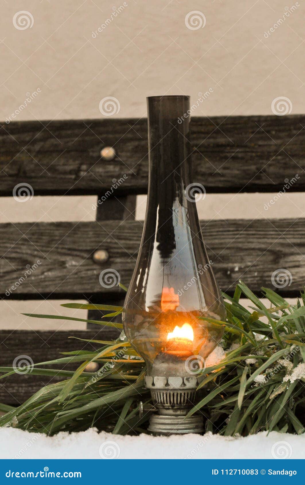 Old fashioned kerosene lamps deals