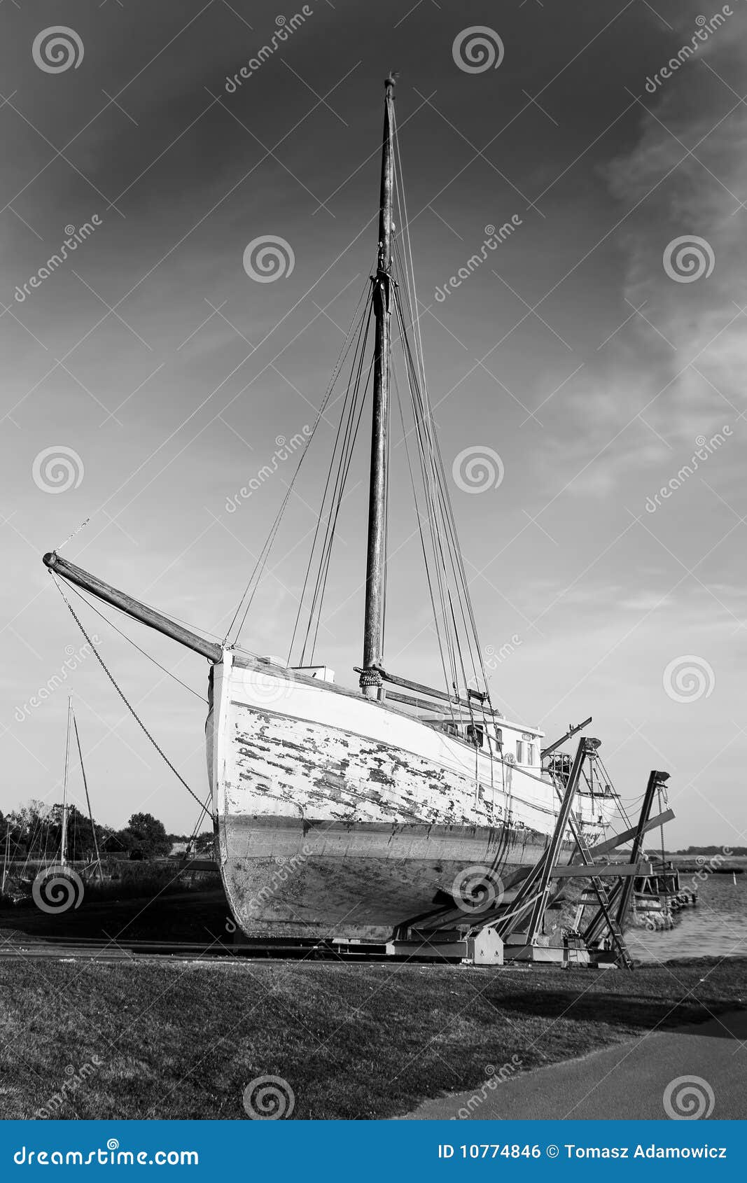 vintage sailboat pictures
