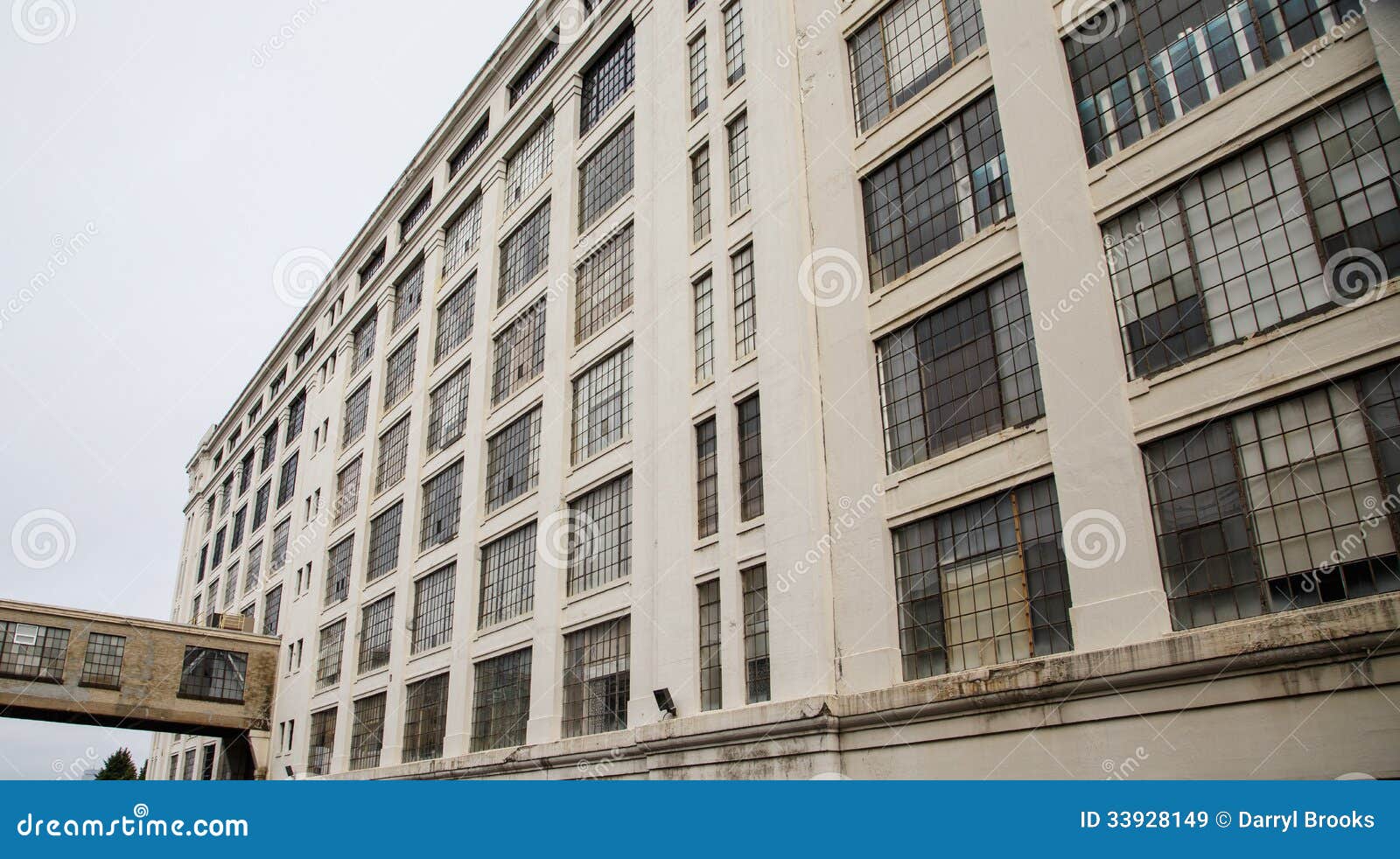 Old Warehouse Windows stock image. Image of mesh, construction 33928149