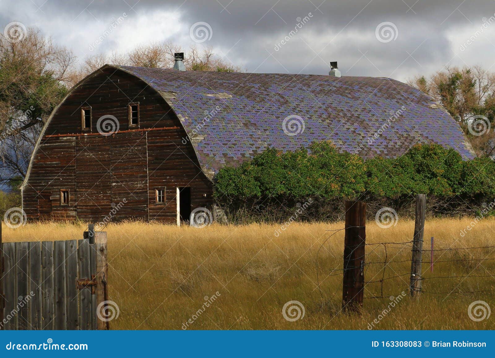 Old Weathered Half Dome Barn Stock Image Image Of Fence