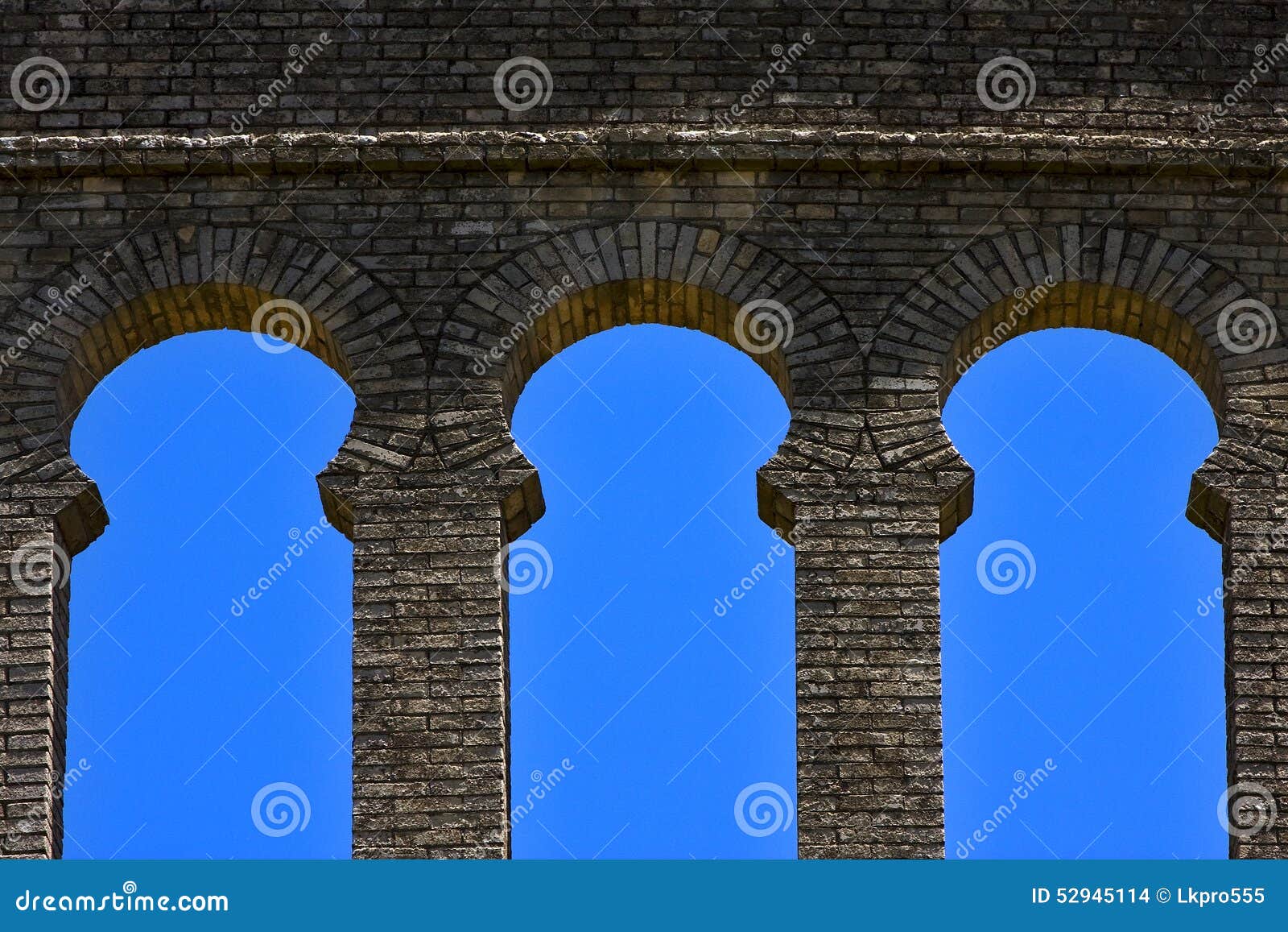 old window and wall in plaza de toros