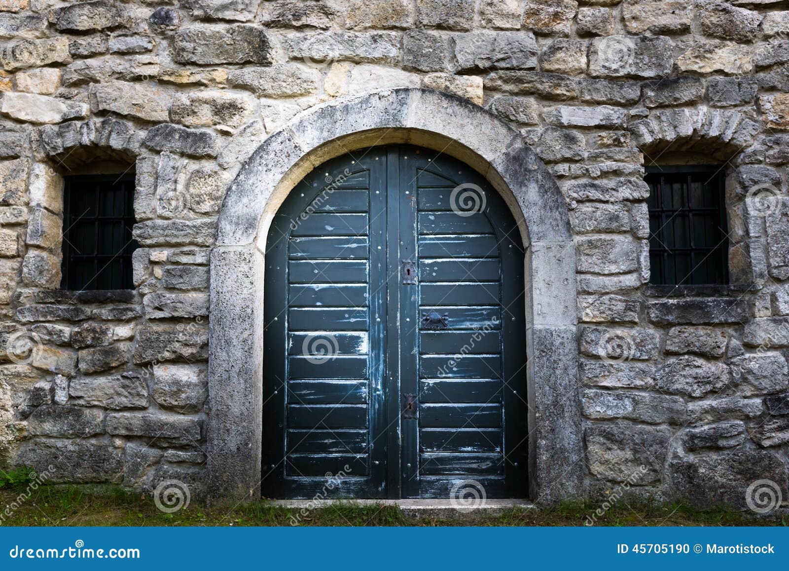 Old wine cellar door stock photo. Image of locked, warehouses 45705190