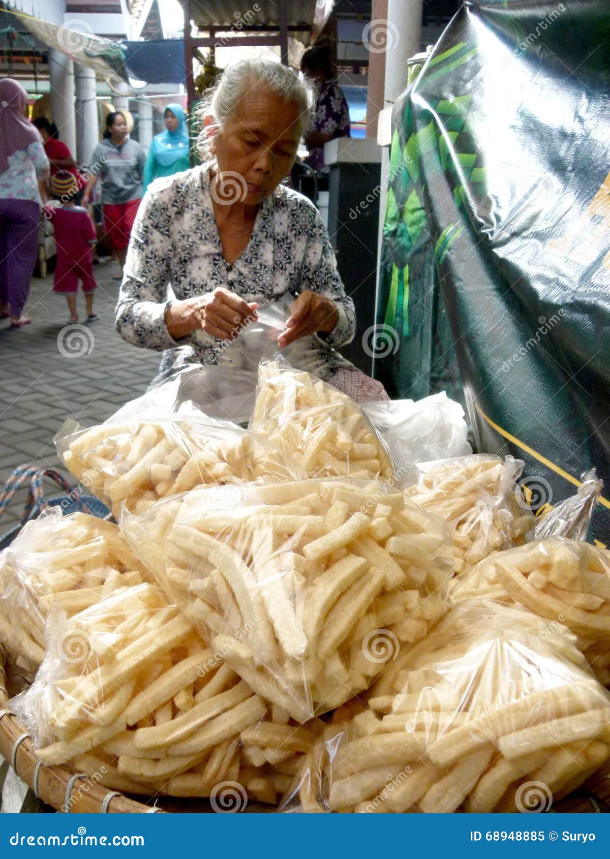 Old women editorial image. Image of sukoharjo, market ...
