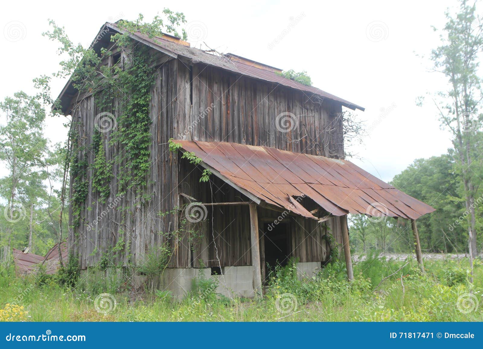 Old wooden barn stock image. Image of plank, farming 71817471
