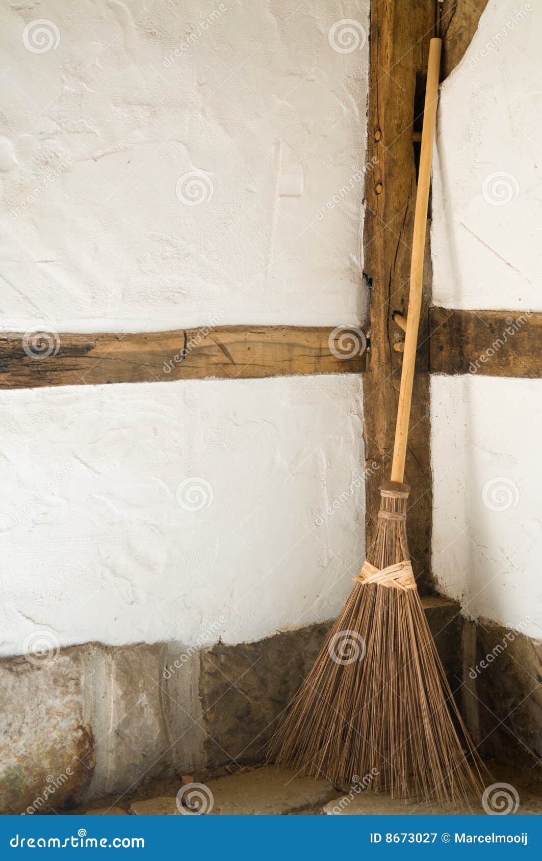 Old Wooden Broom stock image. Image of scrub, sweeping 8673027