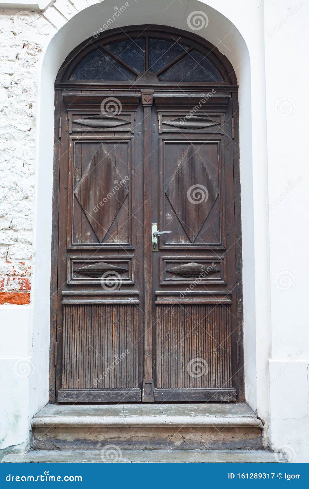 Old Wooden Door with Carved Ornaments Stock Image - Image of carved ...