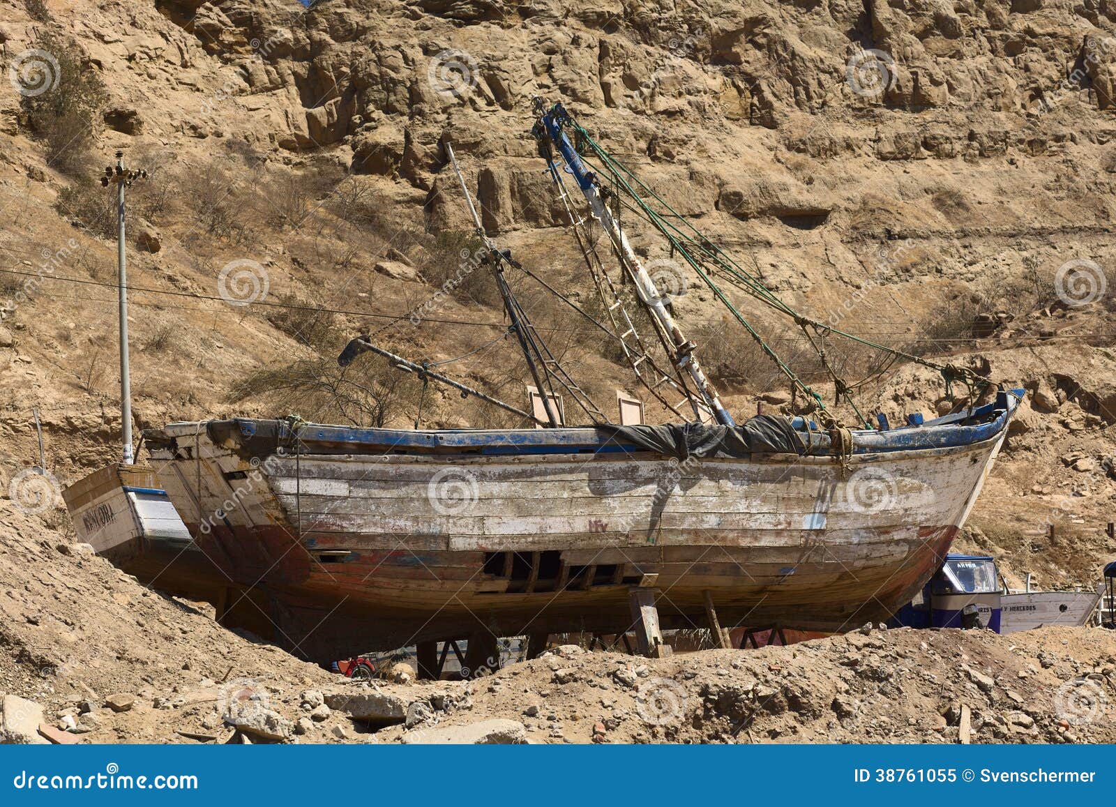 Old Wooden Fishing Boat In Mancora, Peru Editorial Image ...