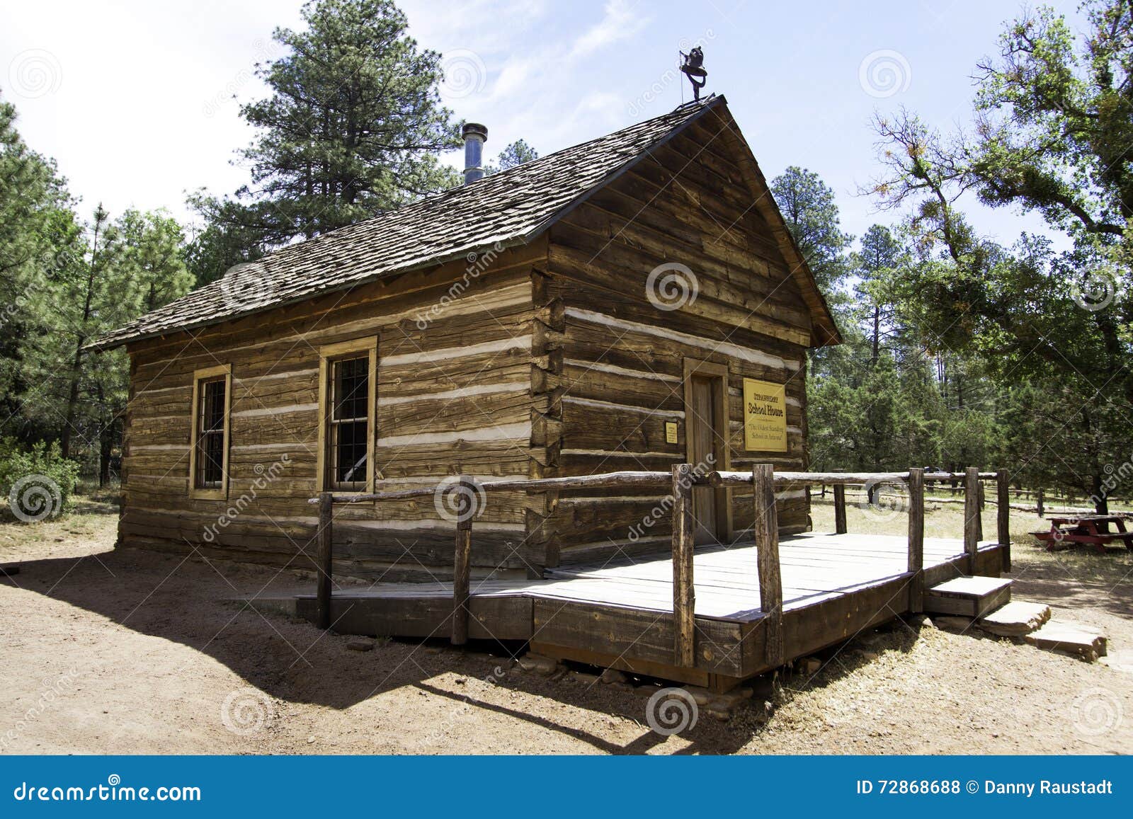 oldest standing schoolhouse in arizona