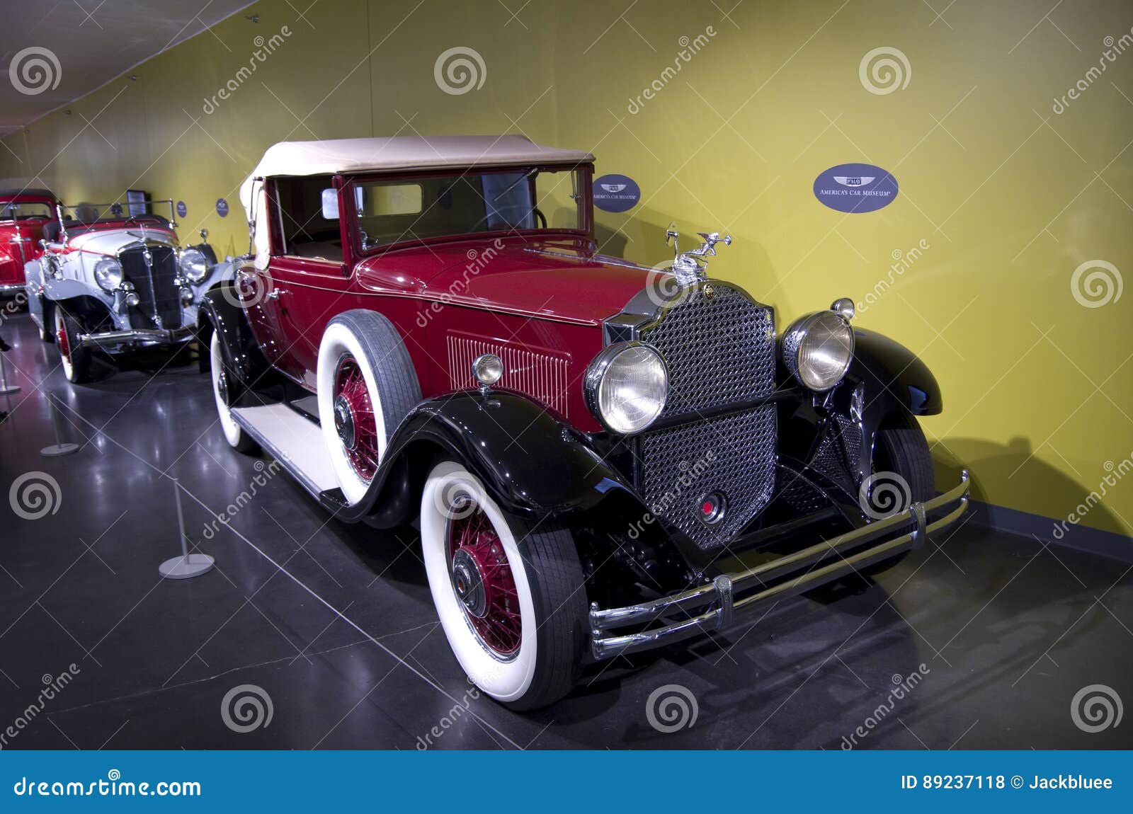 Oldtimer Amerika-` S Im Automuseum Redaktionelles Stockfoto - Bild von