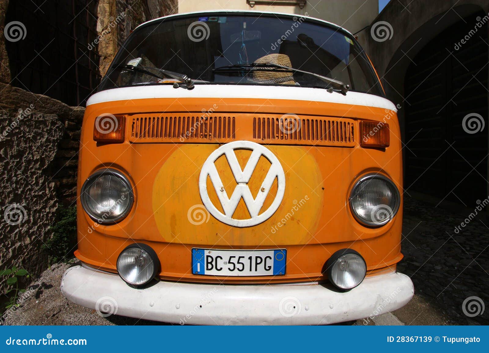 Oldtimer VW bus editorial stock image. Image of orange - 28367139