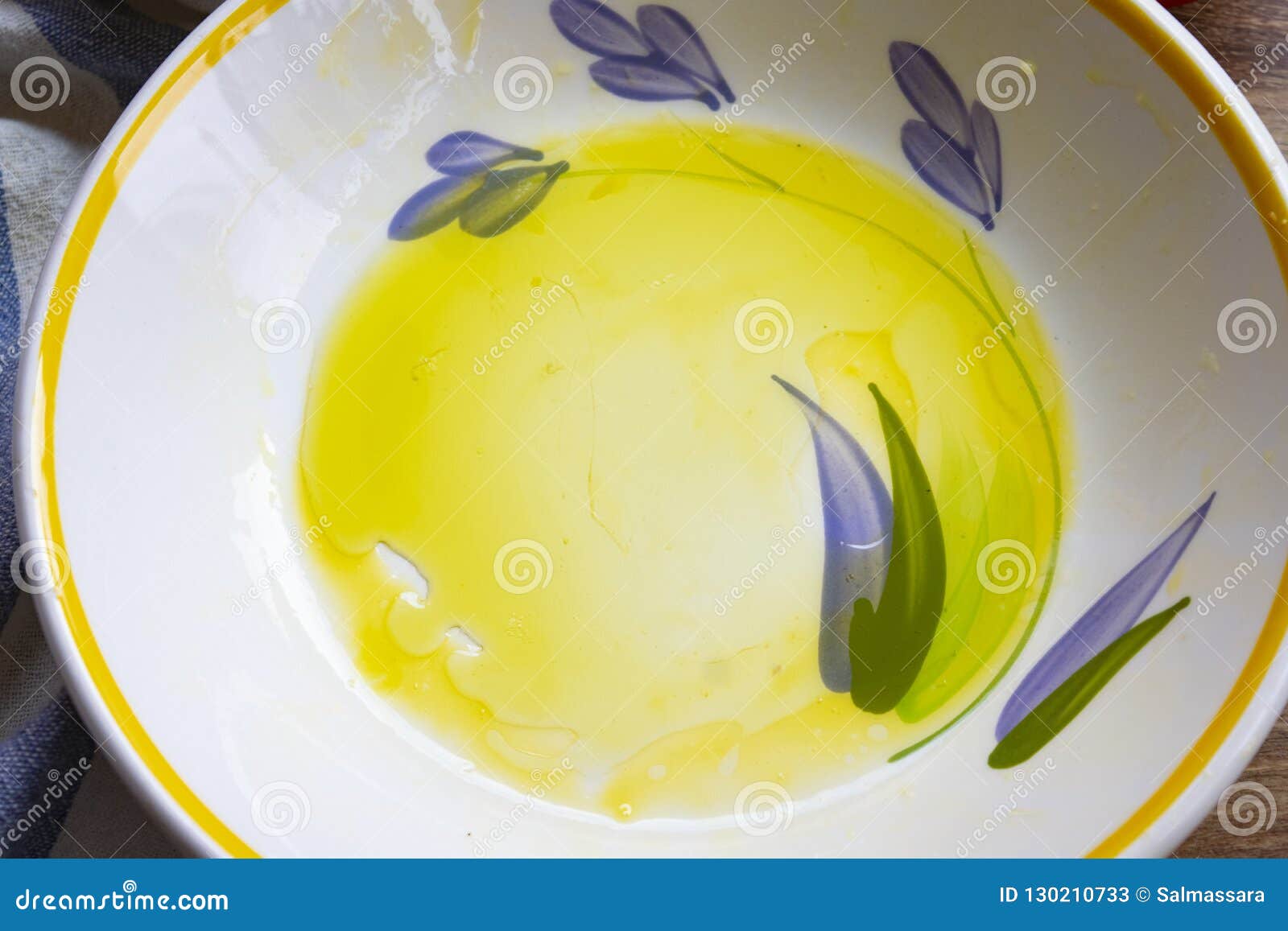 Olive oil in a dish stock image. Image of seasoned, yellow 130210733