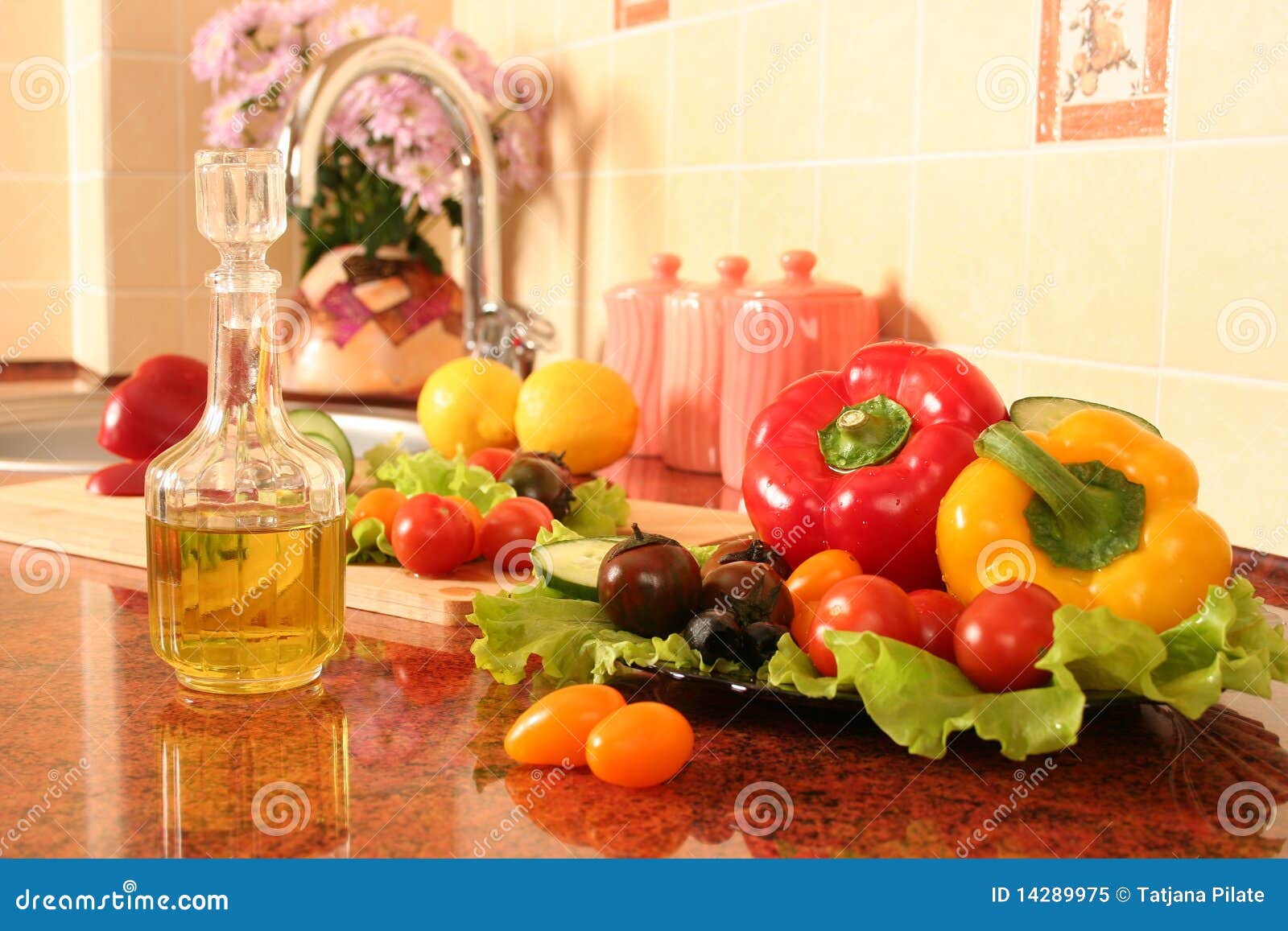 Olive oil on a kitchen stock image. Image of lettuce 14289975