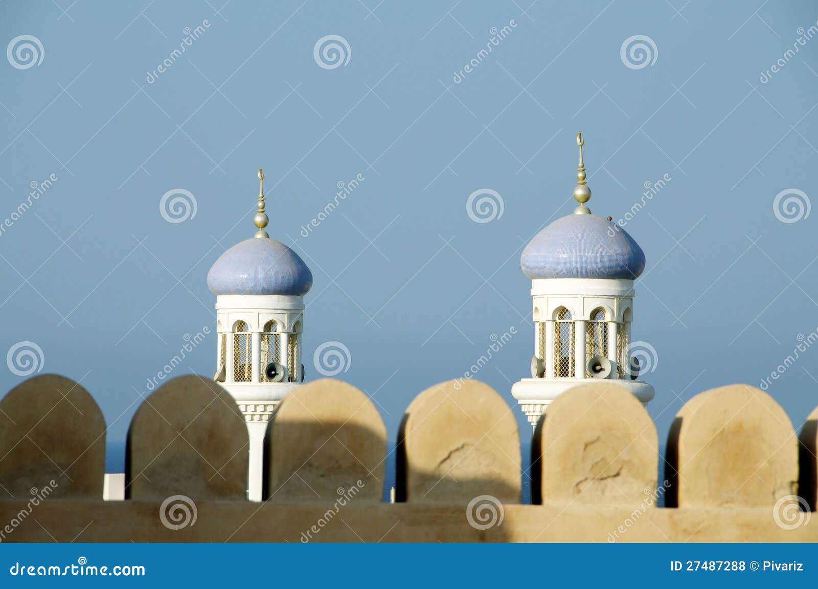 omani fort and minarets