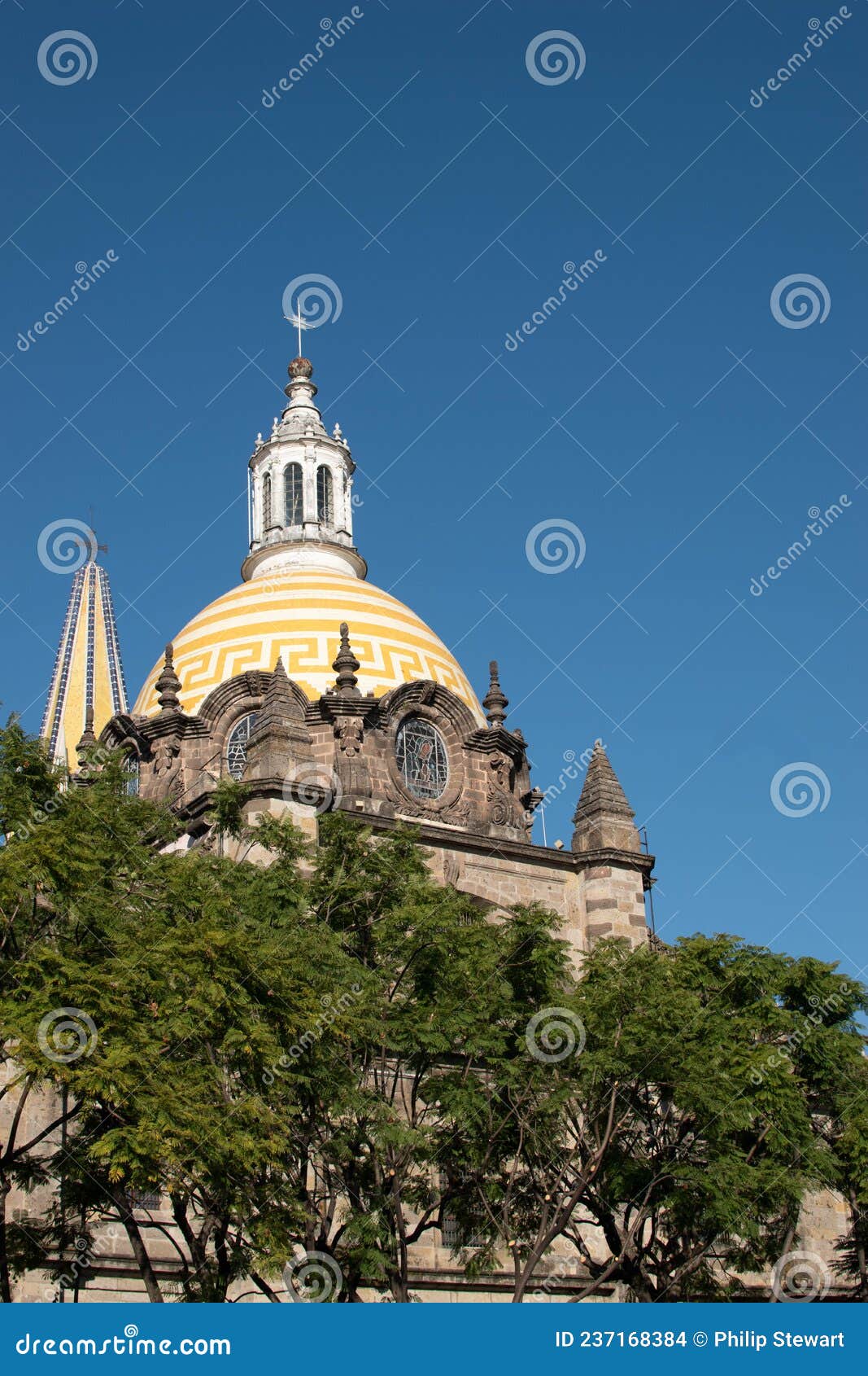 the dome of the guadalajara cathedral