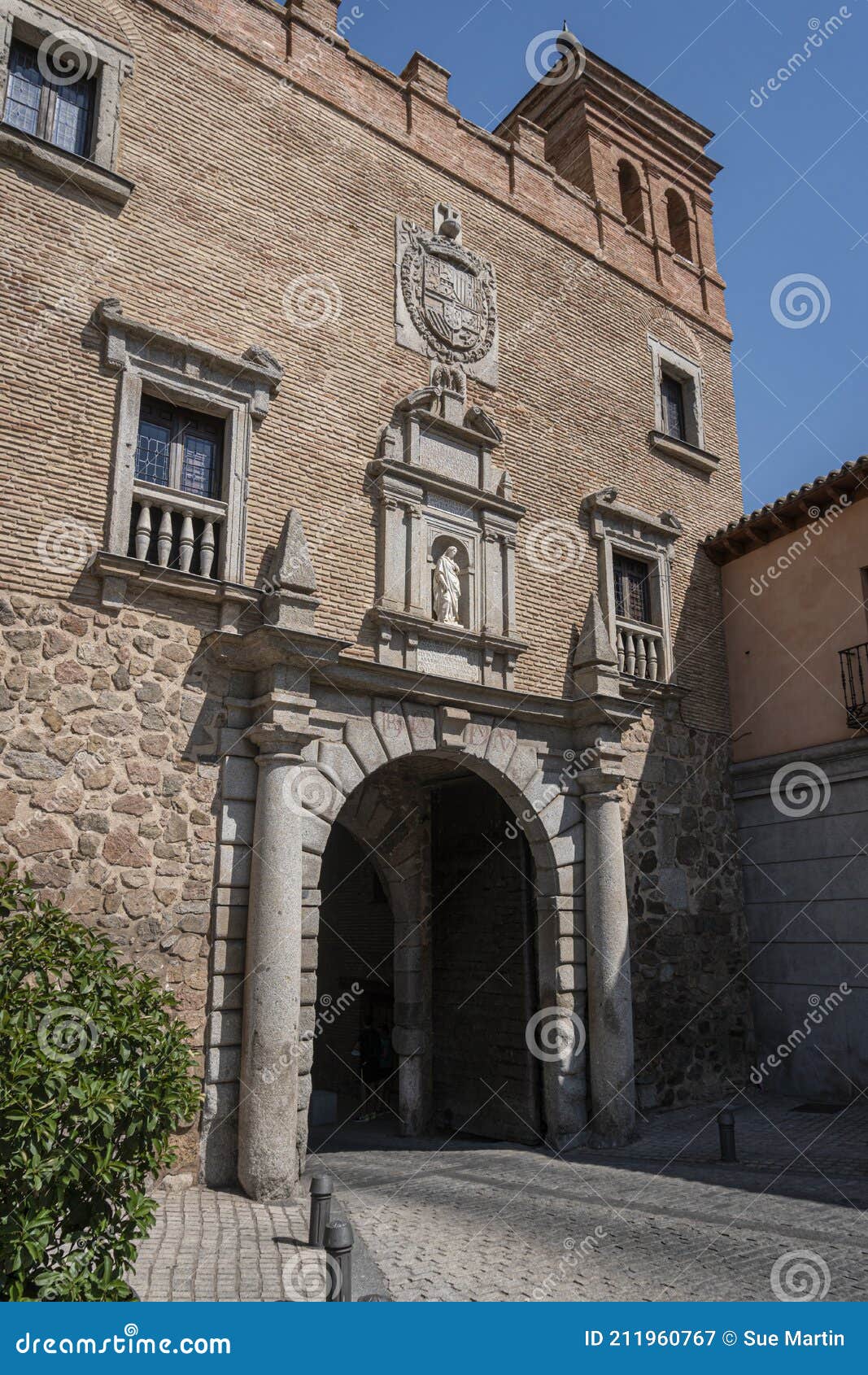 Toledo Gateway, Spain stock image. Image of arms, coat 211960767