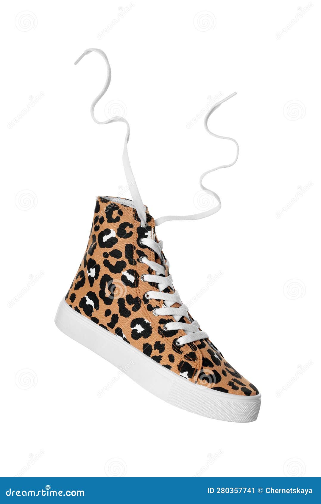 black and white shoes old skool