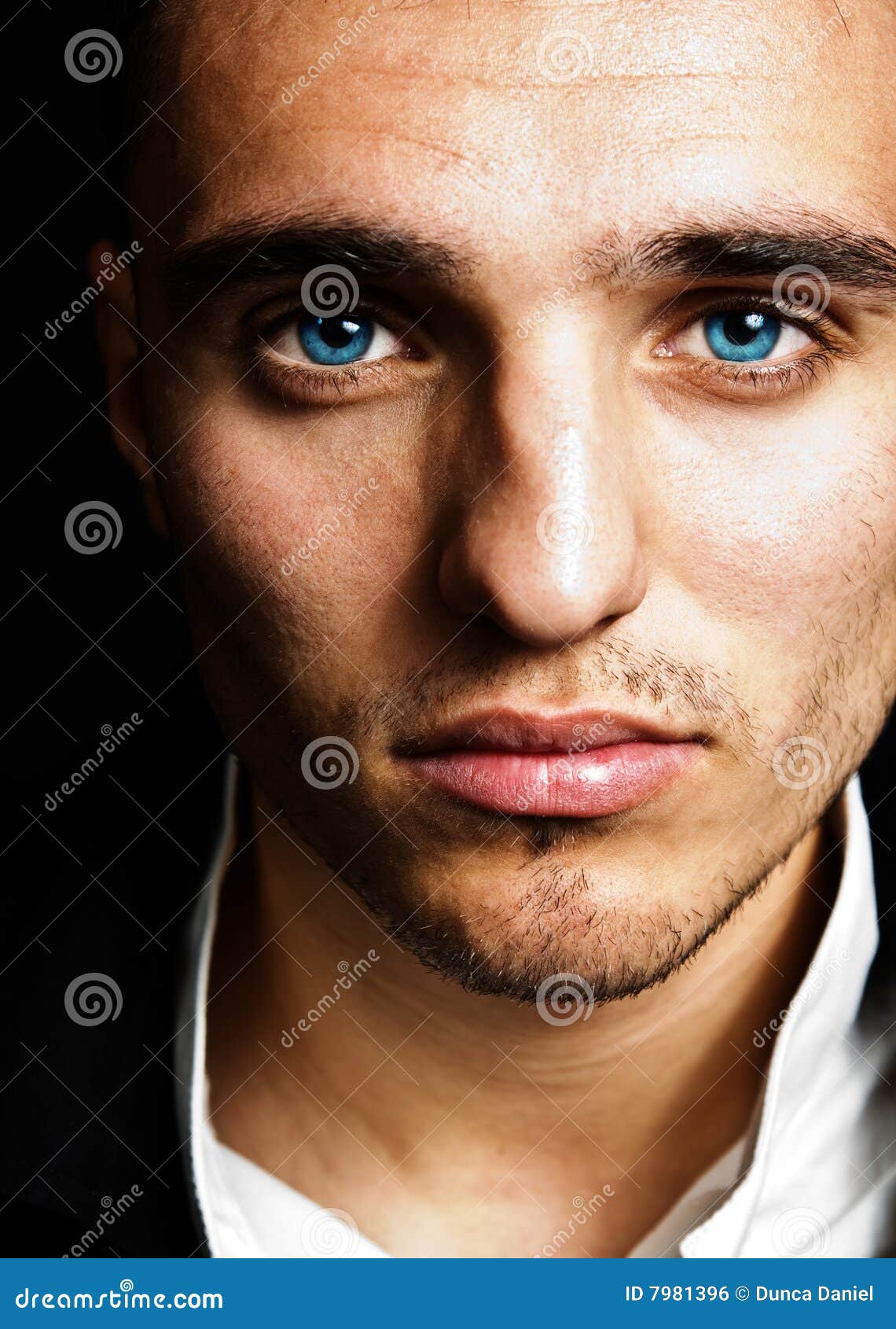 Blue Eyes Man Images – Browse 174,683 Stock Photos, Vectors, and