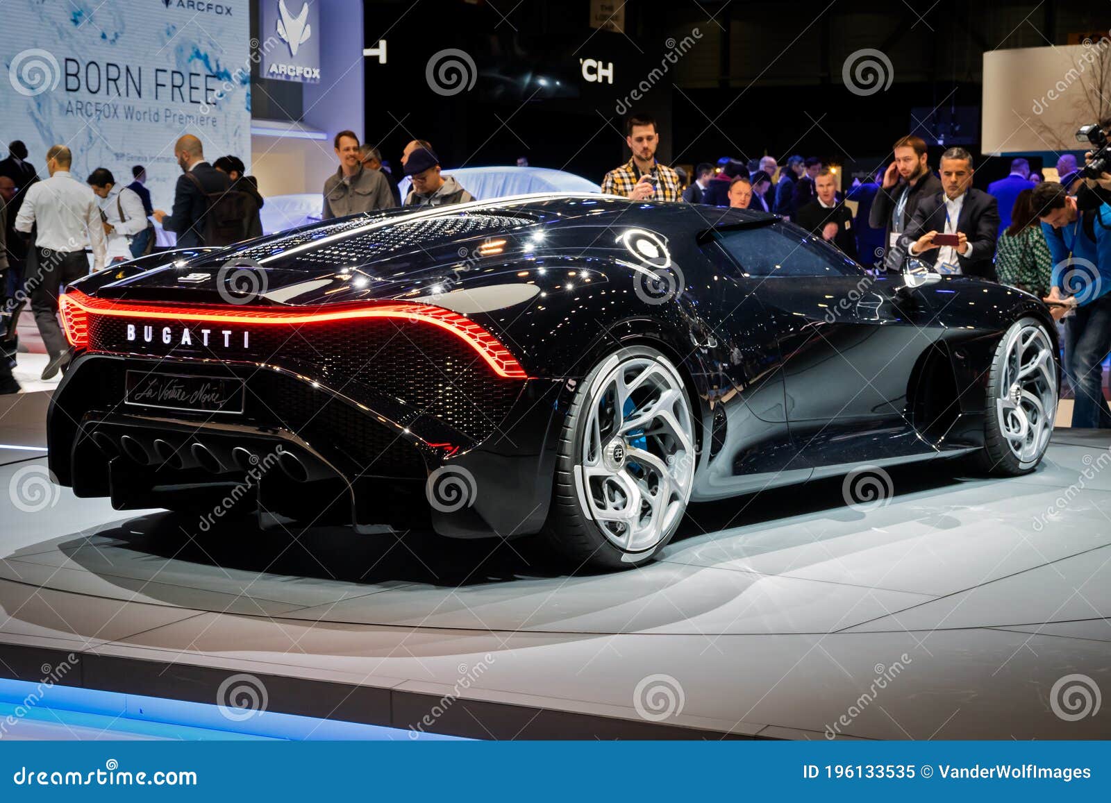 Bugatti New 19 Million Dollar Car One-off 19 Million Dollar Bugatti La Voiture Noire Supercar Debut at