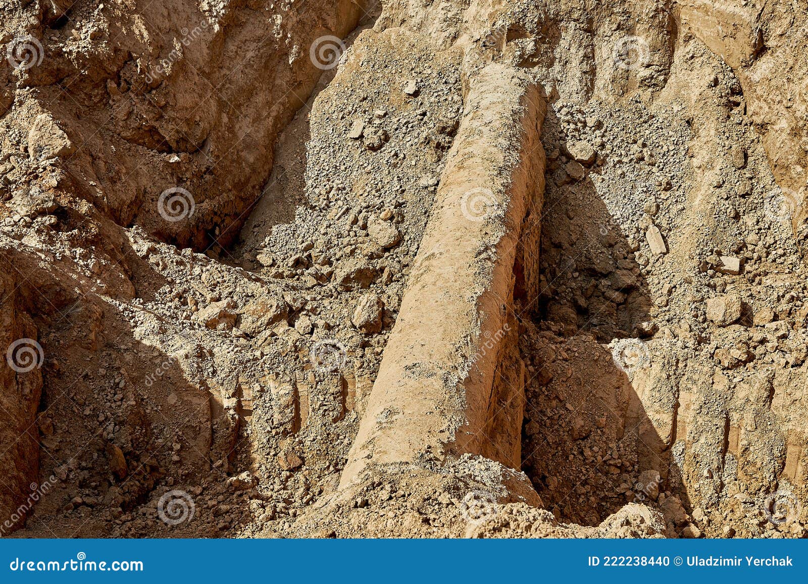 One Old Water Pipe Was Discovered during the Reconstruction of the