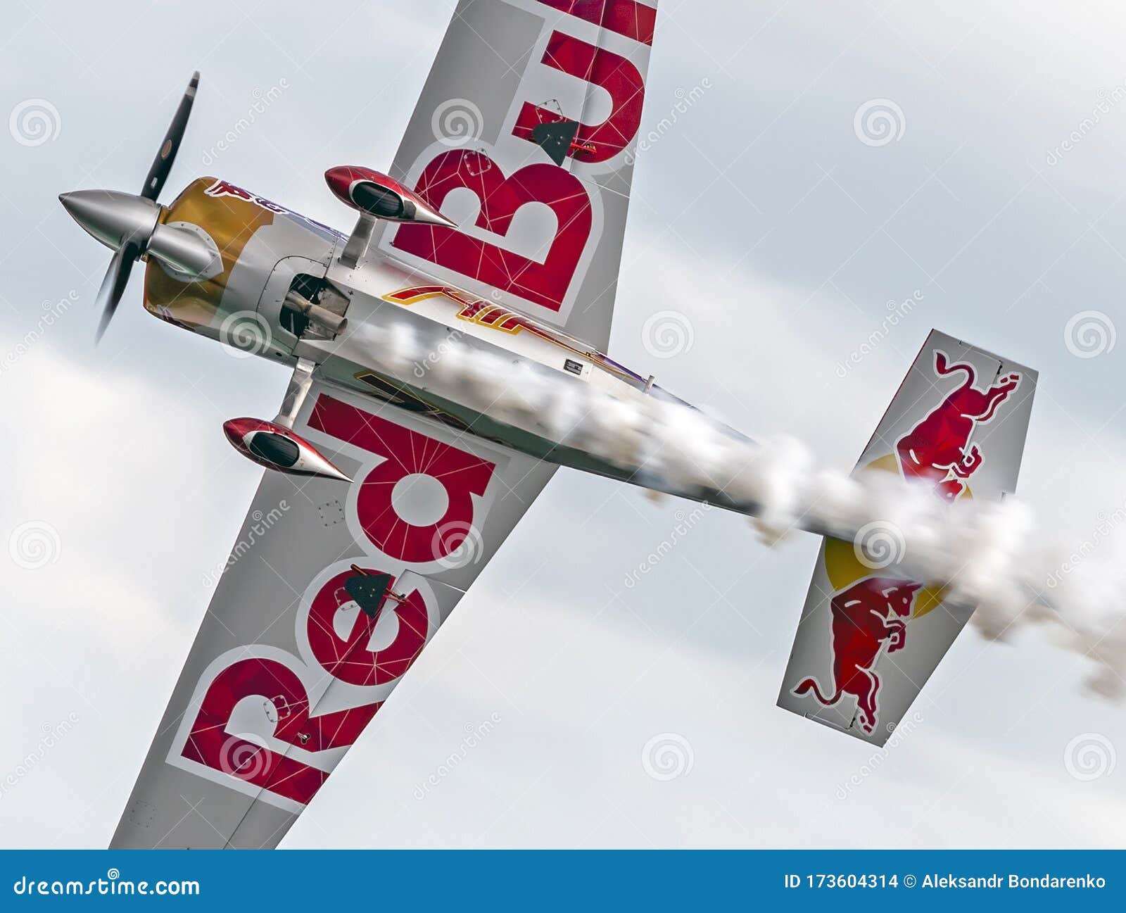 virkelighed hovedlandet identifikation Race Edge Zivko Airplane Races RedBull Air Race Editorial Stock Image - Image of flight, aeronautics: 173604314 virkelighed hovedlandet identifikation Race Edge Zivko Airplane Races RedBull Air Race Editorial Stock Image - Image of flight, aeronautics: 173604314