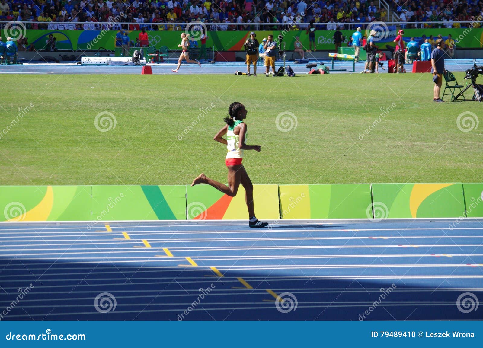 steeplechase running shoes