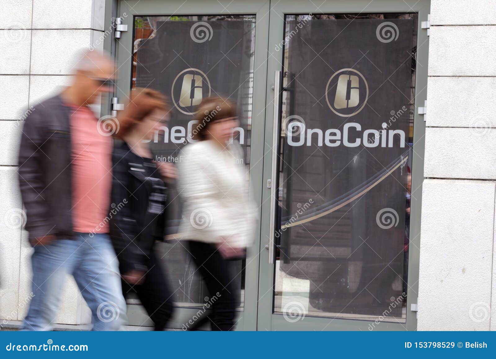 One Coin cryptocurrency editorial stock image. Image of bitcoin - 153798529