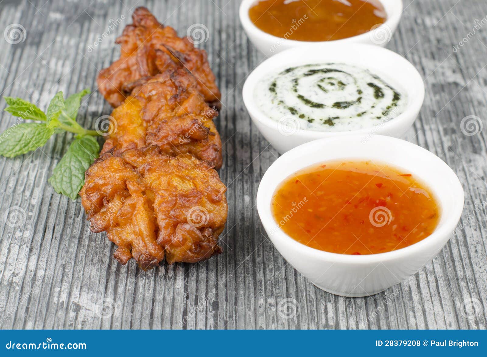Onion Bhajis & Mint Raita Stock Photo Image of chili, noon 28379208