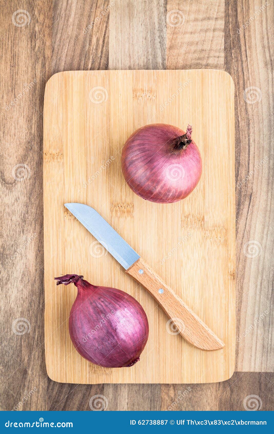 Onions Knife Chopping Board Stock Image Image of brown, onions 62738887