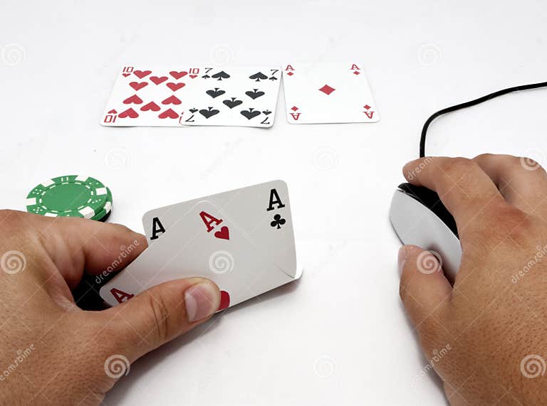 online-texas-holdem-14346746.jpg?w=768
