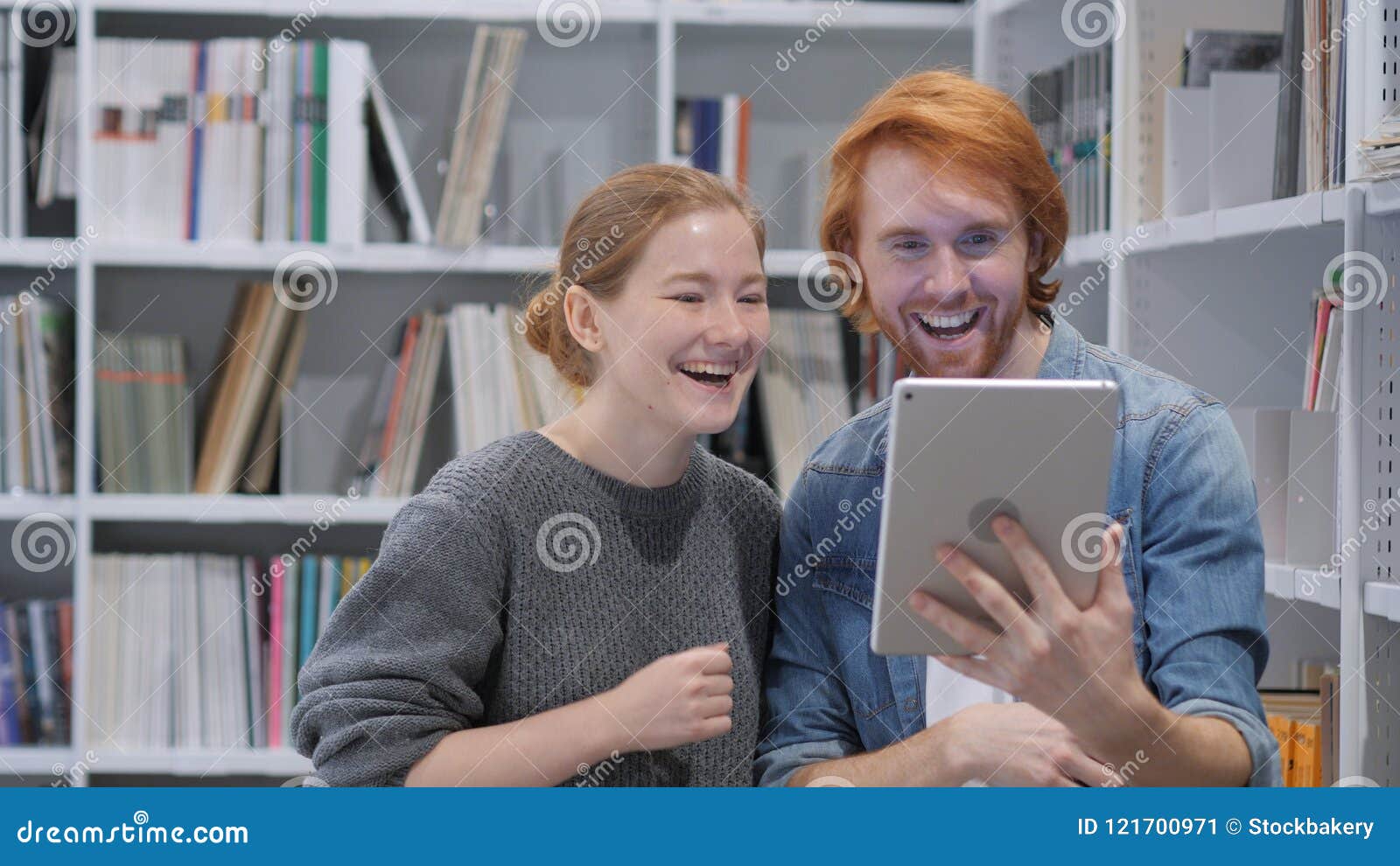 https://thumbs.dreamstime.com/z/online-video-chat-tablet-smiling-couple-k-high-quality-online-video-chat-tablet-smiling-couple-121700971.jpg