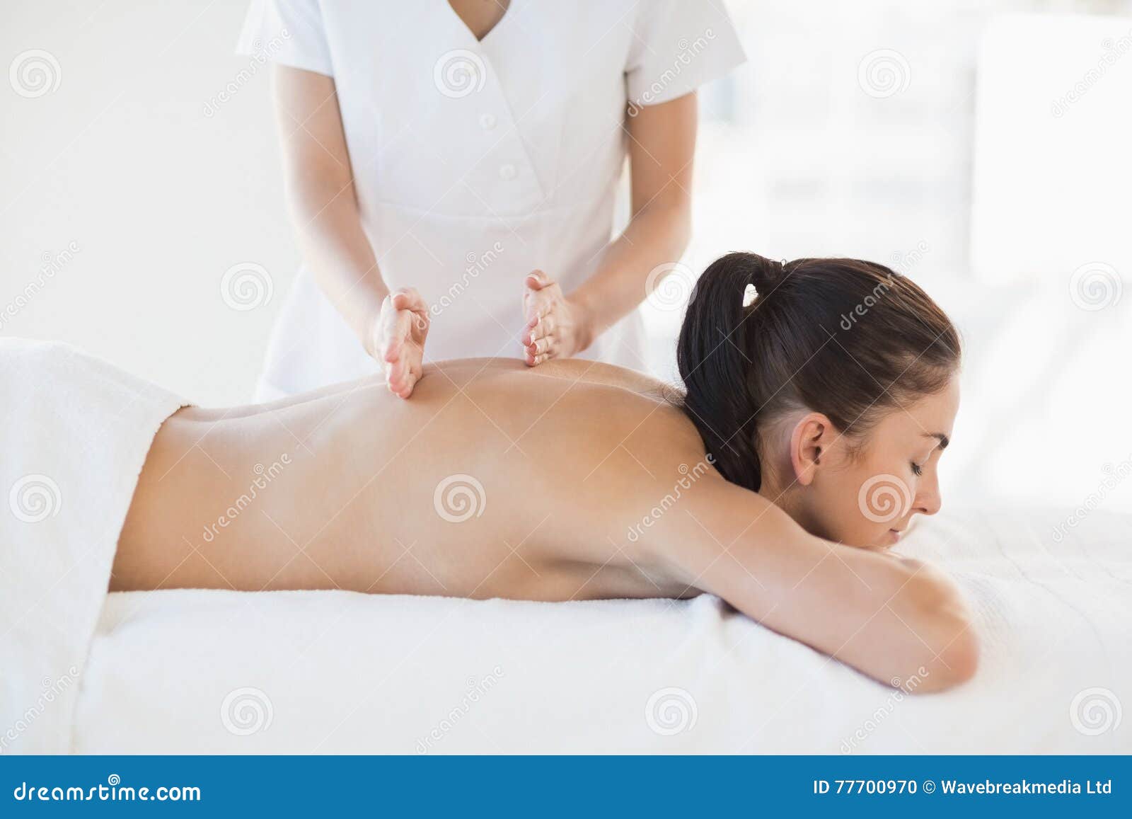 Naakte massage