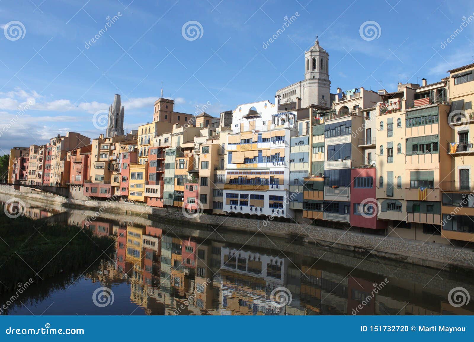 onyar river crossing girona with its typical colored houses