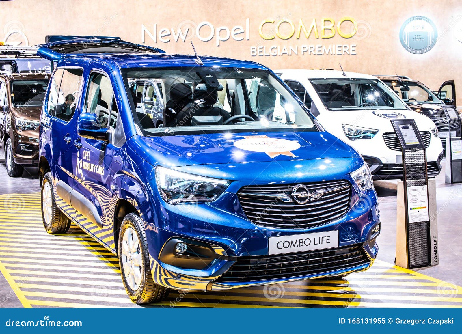 Opel Combo 2019 Stock Photos - Free & Royalty-Free Stock Photos from  Dreamstime