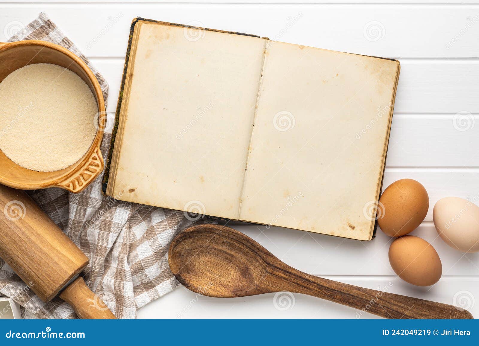 https://thumbs.dreamstime.com/z/open-blank-cookbook-antique-recipe-book-white-table-open-blank-cookbook-antique-recipe-book-white-table-top-view-242049219.jpg