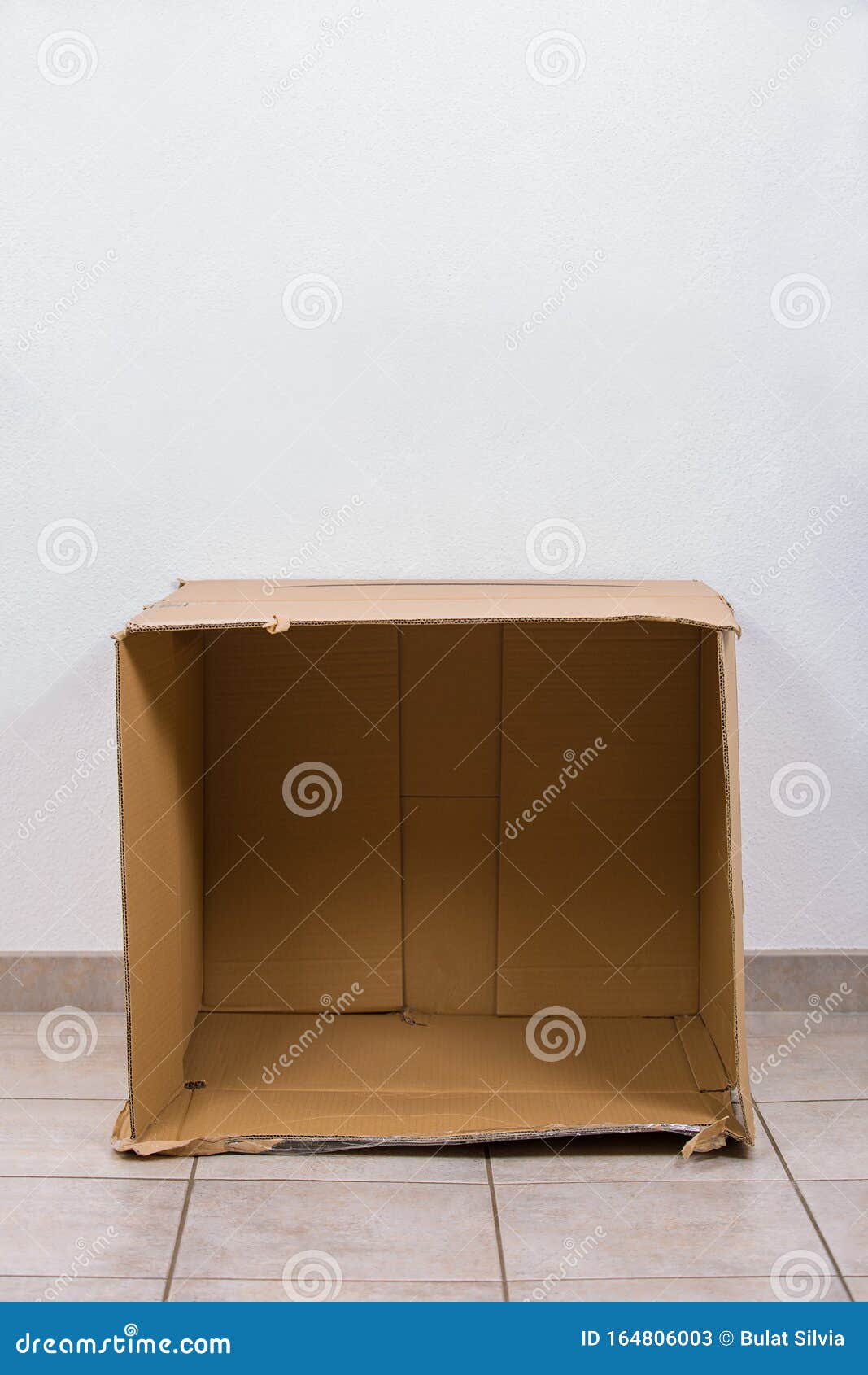 4,069 Cardboard Homeless Stock Photos - Free & Royalty-Free Stock Photos  from Dreamstime