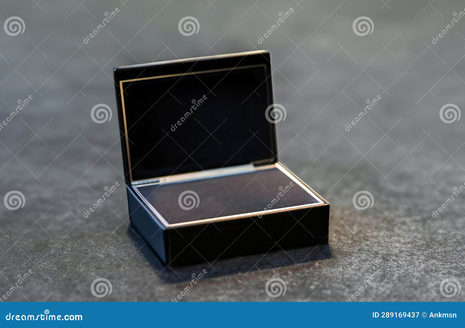 Open Empty Jewelry Box Mockup. Template for Bijouterie Sale Advertisement  Stock Illustration - Illustration of jewelry, blank: 289169437