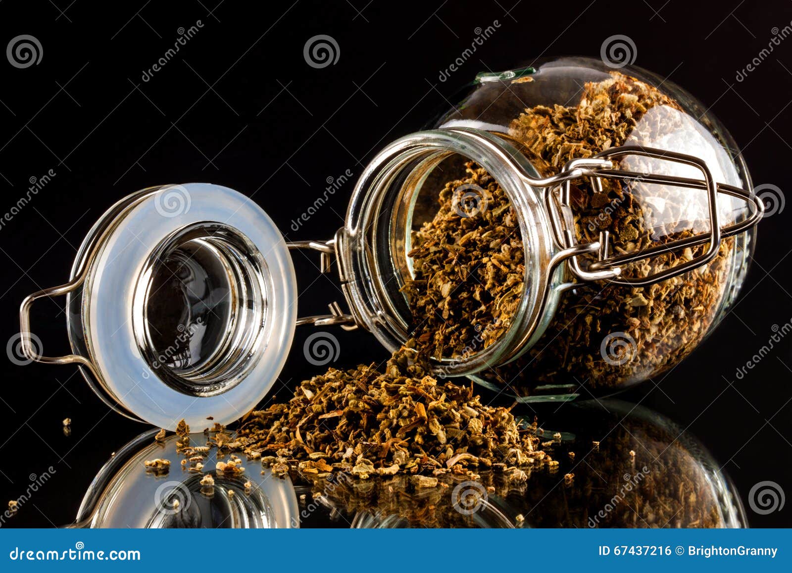 Open jar of oregano stock photo. Image of vulgare, close 67437216