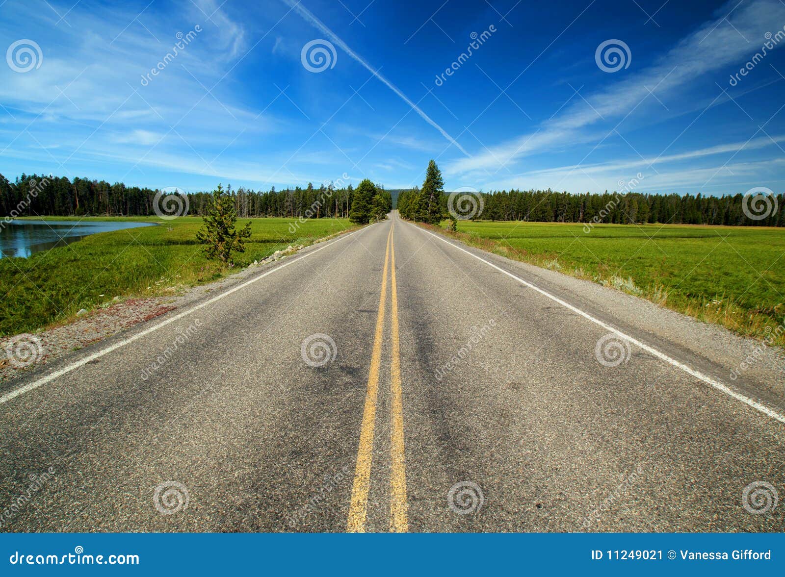 Open Road stock image. Image of landscape, mountain, horizon 11249021