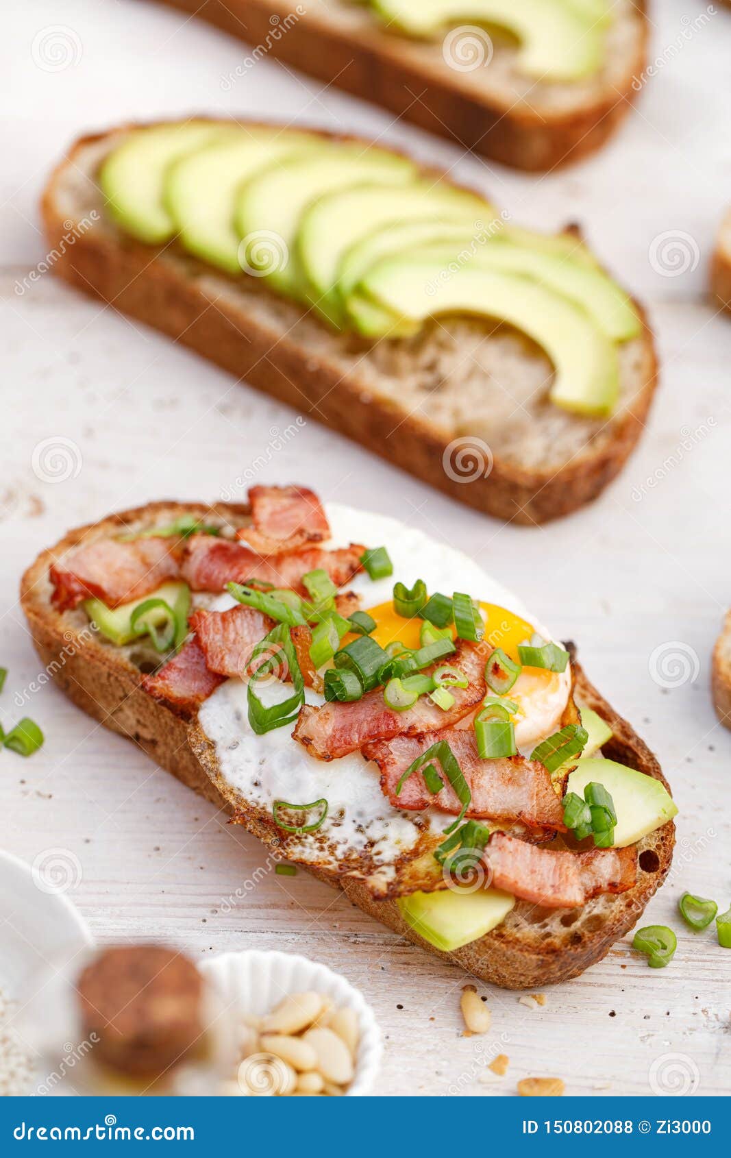 How Many Slices of Bread Does an Open Sandwich Have? 