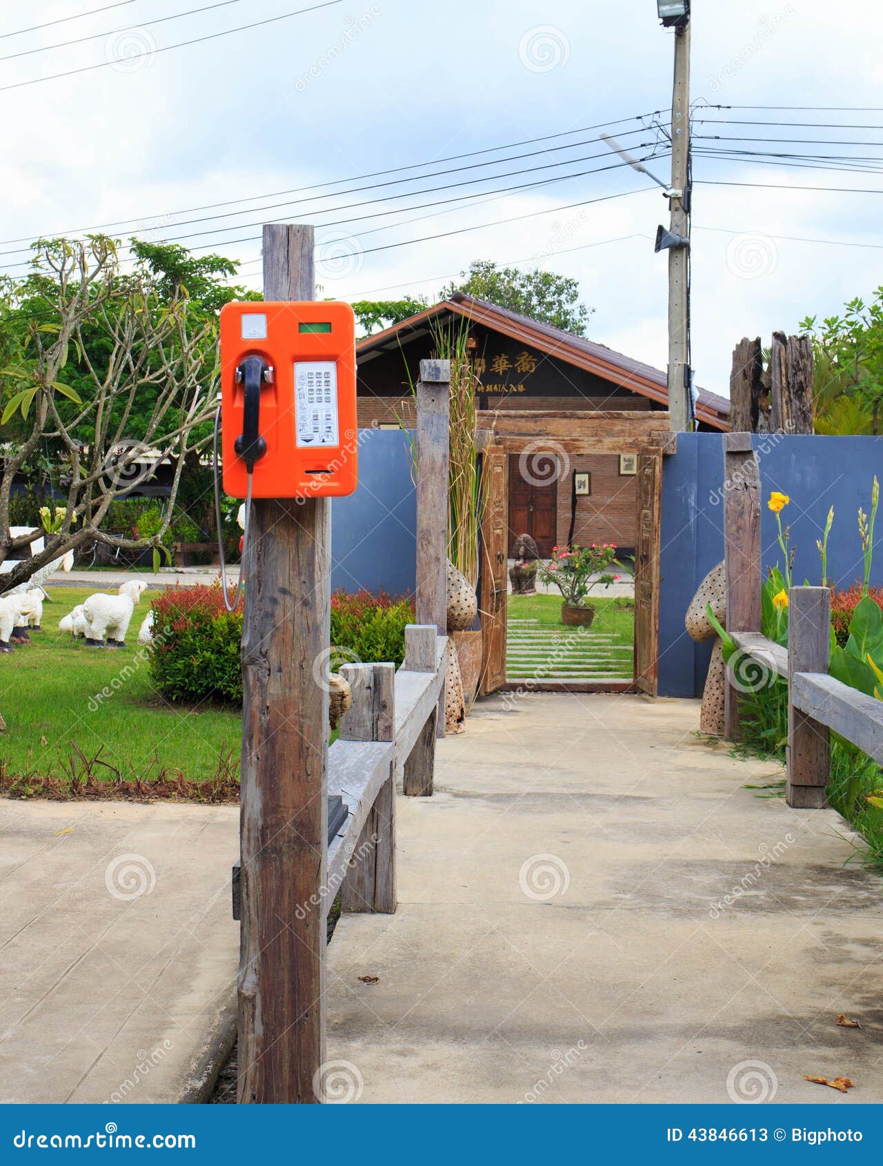 Openbaar telefoon dubbel systeem in Thailand, kaart en muntstuk