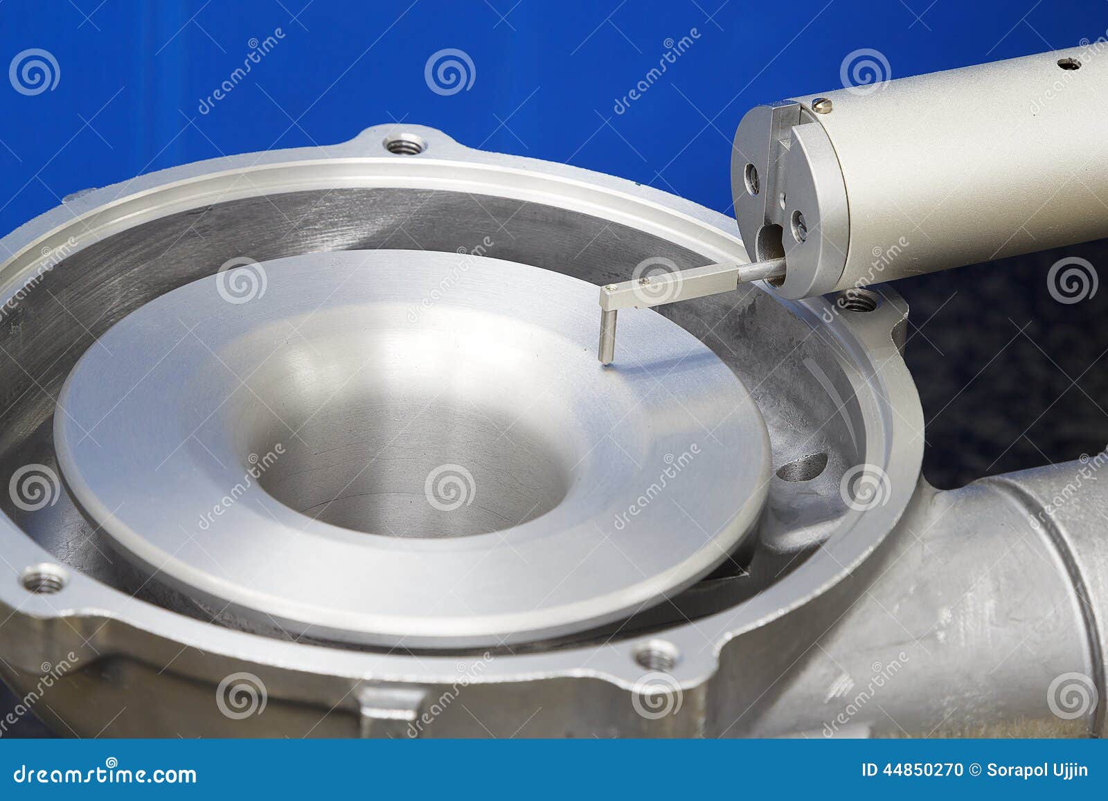 Operator Inspection Turbo Surface Roughness by Roughness Tester Stock