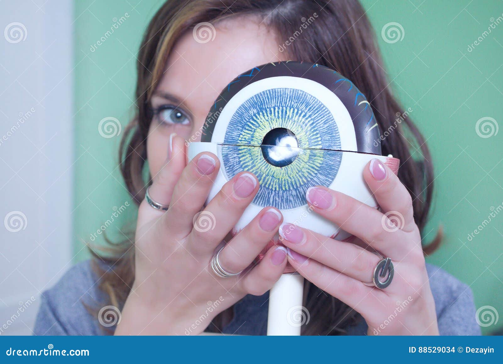 ophthalmology oculus sample closeup